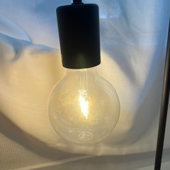IKEA テーブルランプの画像