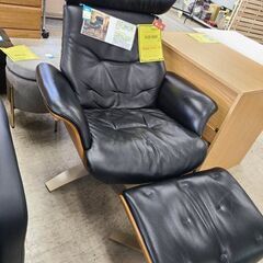 J5597　【リユースのサカイ柏店】NITORI　ニトリ　パーソナルチェア　マーシャル　ブラック　オットマン付き　クリーニング済み　参考価格94,000円の画像