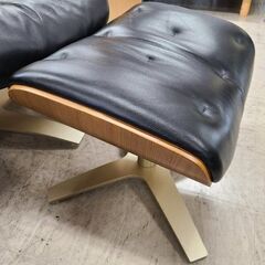 J5597　【リユースのサカイ柏店】NITORI　ニトリ　パーソナルチェア　マーシャル　ブラック　オットマン付き　クリーニング済み　参考価格94,000円の画像