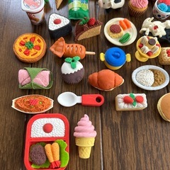 ミニチュア おもちゃ消しゴムまとめ売りの画像