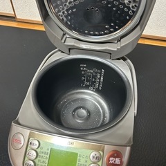 象印　炊飯器　ZOJIRUSHI 5.5合 IH炊飯器　
の画像