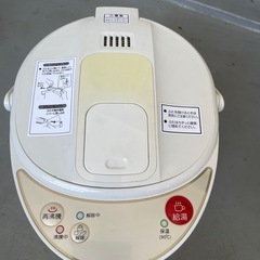 電気ポットの画像