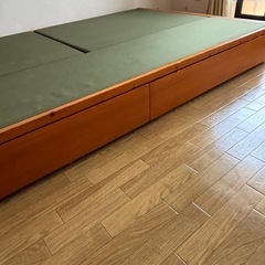 ベットフレームの画像