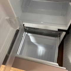シャープ冷蔵庫の画像