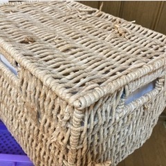カゴ　小物入れ　収納ボックスの画像
