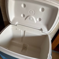 IGLOO クーラーボックスの画像