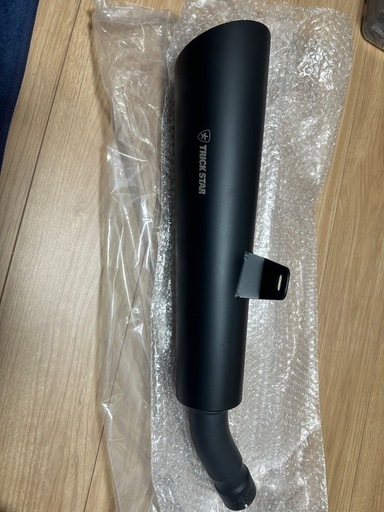 新型エリミネーター用　トリックスター　スリップオンマフラー