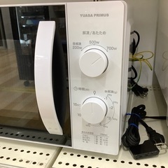 【トレファク　ラパーク岸和田店】電子レンジ　ユアサプライム　2022年製　700W 60Hz専用　の画像