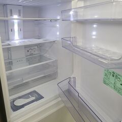 J1420 【リユースのサカイ柏店】　MITSUBISHI　ミツビシ　３ドア冷蔵庫　MR-C33G-W　2021年製　クリーニング済み　参考価格89,800円の画像