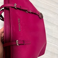 ワンコイン！マイケルコーストートバッグ👜の画像