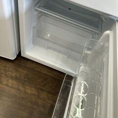 冷蔵庫	【リユ-スのサカイ広島石内店】ジモティ割！/２ドア冷蔵庫/アイリス/クリ-ニング済み/HG-7033広島市 冷蔵庫　佐伯区 冷蔵庫　南区 冷蔵庫　西区 冷蔵庫　東区 冷蔵庫　中区 冷蔵庫　安佐南区 冷蔵庫　安佐北区 冷蔵庫　安芸区 冷蔵庫　府中町 冷蔵庫　海田町 冷蔵庫　熊野町 冷蔵庫　坂町 冷蔵庫　廿日市市 冷蔵庫の画像