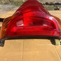 アドレスv125 純正テールランプの画像