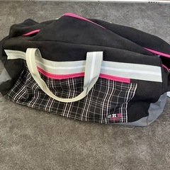 ボストンバッグの画像