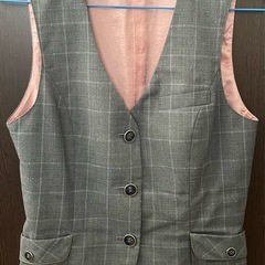 【お買得♪】BONMAXの事務服　グレー チェック柄 ベストとスカートのセット♪の画像