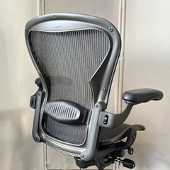 【武蔵小山店】 Aeron Chairs ハーマンミラー hermanmiller アーロンチェア 検　ランバーサポート　スタンダード　タイプ　座メッシュ 　デスクチェア　OAチェア　メッシュ　ポリッシュの画像