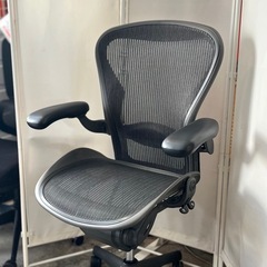 【武蔵小山店】 Aeron Chairs ハーマンミラー hermanmiller アーロンチェア 検　ランバーサポート　スタンダード　タイプ　座メッシュ 　デスクチェア　OAチェア　メッシュ　ポリッシュの画像