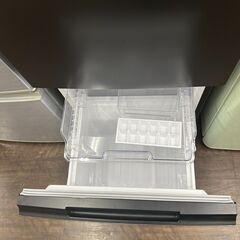冷蔵庫	【リユ-スのサカイ広島石内店】ジモティ割！/２ドア冷蔵庫/三菱/2023年製/クリ-ニング済み/HG-3037/広島市 冷蔵庫　佐伯区 冷蔵庫　南区 冷蔵庫　西区 冷蔵庫　東区 冷蔵庫　中区 冷蔵庫　安佐南区 冷蔵庫　安佐北区 冷蔵庫　安芸区 冷蔵庫　府中町 冷蔵庫　海田町 冷蔵庫　熊野町 冷蔵庫　坂町 冷蔵庫　廿日市市 冷蔵庫の画像