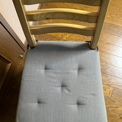 IKEA LERHAMN 椅子
の画像
