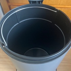 【取引中】IKEA MJÖSA ミョーサ ペダル式ゴミ箱, グレー, 30 Lの画像
