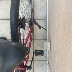 赤自転車。約27インチの画像
