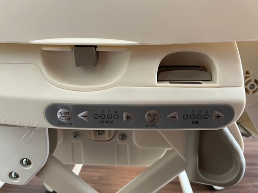 コンビ combi 電動 ネムリラ4キャス ハイローチェア　アカチャンホンポ 赤ちゃん本舗×コンビ 共同開発『ネムリラ 4キャス ロッタ