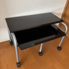 【美品】ロータイプ　パソコンデスクの画像