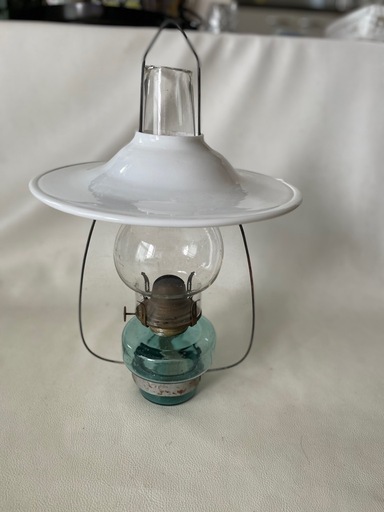 オイルランプ ランタン ガラスシェード 吊り下げランプ 気泡の入った古いガラスのオイルランタン 淡いグリーン キャンプ 災害時 3