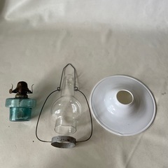 オイルランプ ランタン ガラスシェード 吊り下げランプ 気泡の入った古いガラスのオイルランタン 淡いグリーン キャンプ 災害時 3  の画像