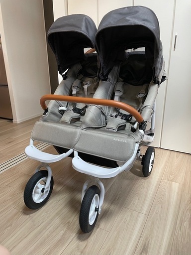 エアバギー　ココダブル　双子ベビーカー