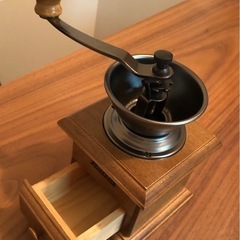 手挽きコーヒーミルの画像