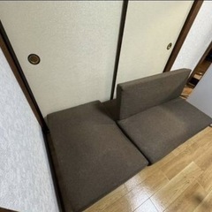 【2人掛けソファ】オットマン付き！ソファにもベッドにもの画像