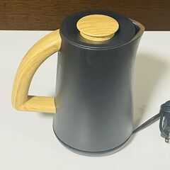 ★動作確認済み★電気ケトル　0.8L　温度調整機能　保温機能　タッチパネルの画像