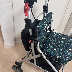 SATSUKI シルバーカーの画像