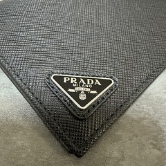 PRADAの画像