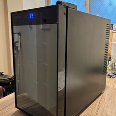 ワインセラー 8本収納の画像