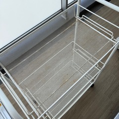 IKEAフォームマットレス 140x200 cm, ワゴン26x48x77 cmの画像