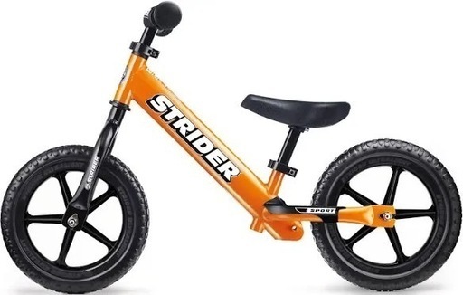 4点セット！ストライダー２台+アンパンマンヘルメットセット