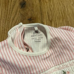 NEXT baby ストライプ柄ロンパースの画像