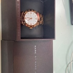 MARC  BY MARC JACOBS の画像