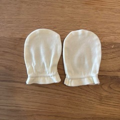 プーさん ベビー用ミトン 2個セットの画像