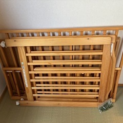 ベビーベッドの画像