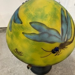 【ジモティー割】おしゃれなアンティークランプ トンボ柄 エミール・ガレ（ID1260）の画像
