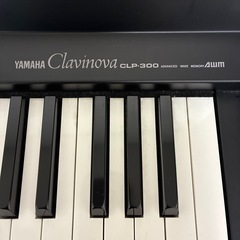 YAMAHA Clavinova CLP-300  の画像