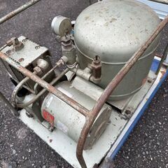  HITACHI  日立　エアーコンプレッサー　SU-7S  の画像