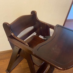 ハイチェアー　お近くでしたらお届けします の画像