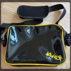 Tigersエナメルショルダーバック　の画像