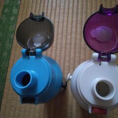 ポケモンプラスチック水筒２個ひもなしの画像