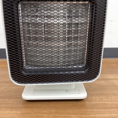 【トレファクマーケット久喜店】±0　電気ストーブの画像