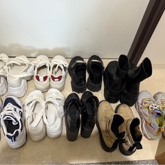 【8/30まで】9点レディースブーツ、スニーカー、厚底の画像