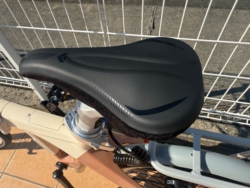 【極美品　走行距離わずか16キロ】A DECE OASIS Air Carbon パンクしない ADO AIR CARBON カーボンフレーム GPS追跡システム